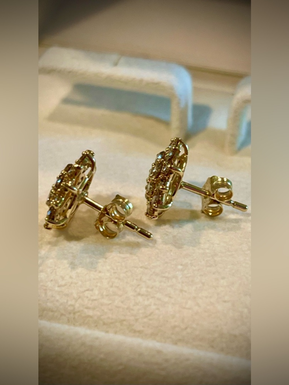 1 carat Champagne Diamond Stud Earrings - Picture 9 of 9